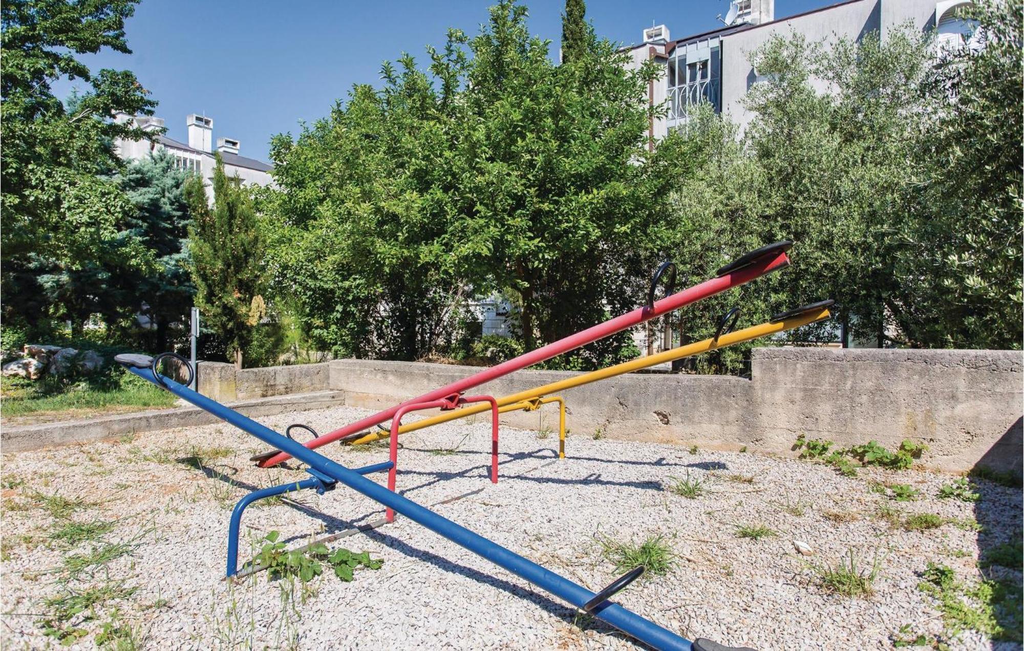 Amazing Apartment In Njivice With Wifi Extérieur photo